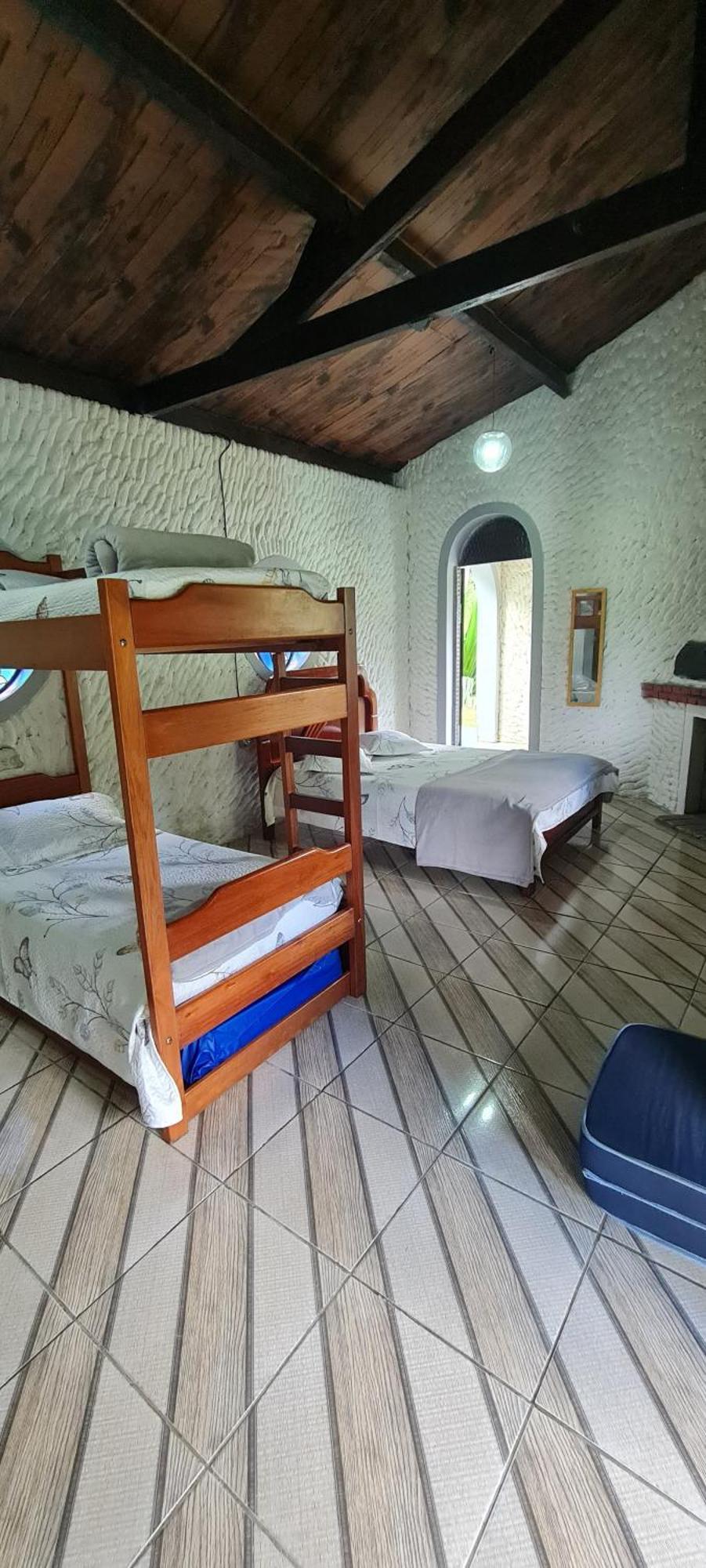 Вилла Sitio Saramandaia Жукитиба Экстерьер фото